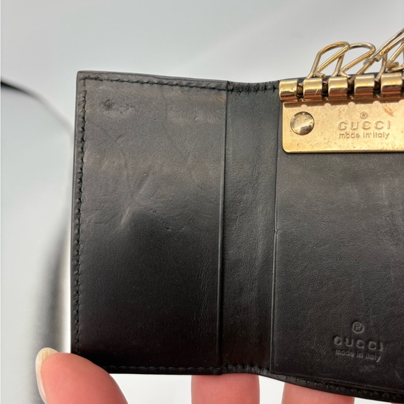 Gucci Black Leather Key Holder with Gold Hardware - Picture 7 of 8